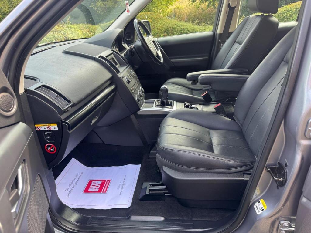 LAND ROVER FREELANDER 2 2.2 TD4 SE 4WD Euro 5 (s/s) 5dr 2014