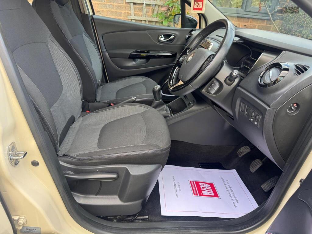 RENAULT CAPTUR 0.9 TCe ENERGY Dynamique MediaNav Euro 5 (s/s) 5dr 2014