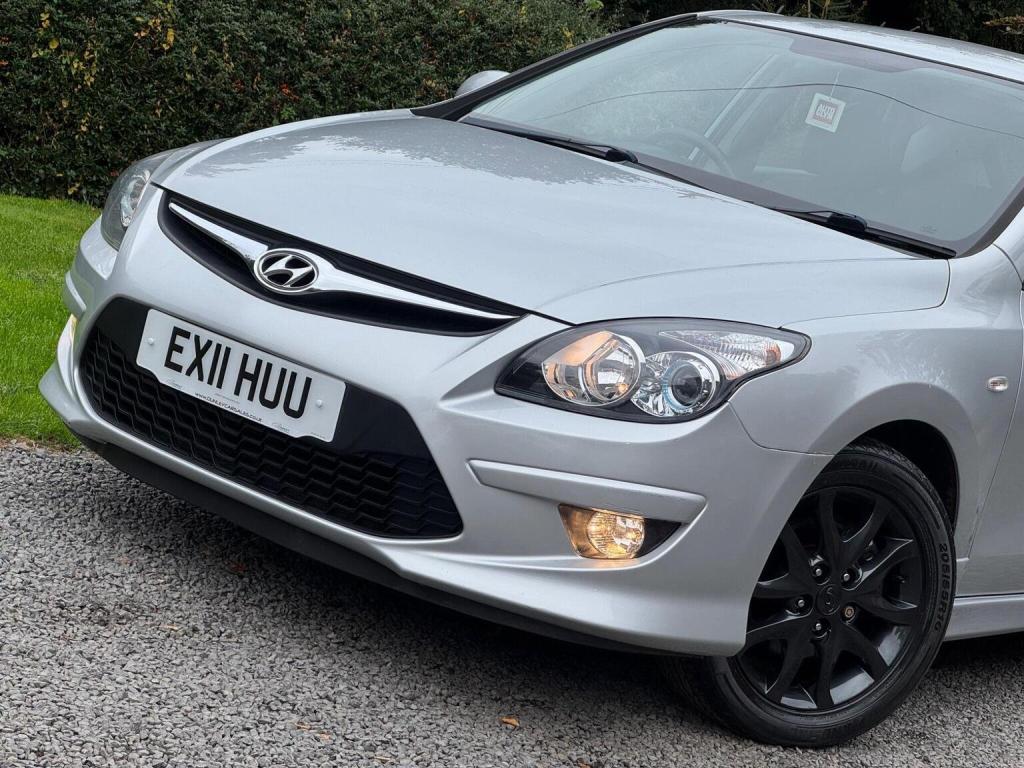 HYUNDAI I30 1.4 Comfort Euro 5 5dr 2011