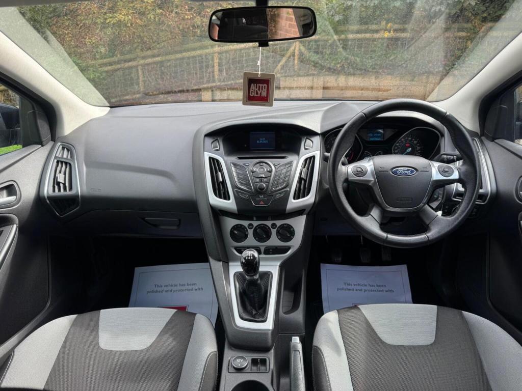 FORD FOCUS 1.0T EcoBoost Zetec Euro 5 (s/s) 5dr 2012