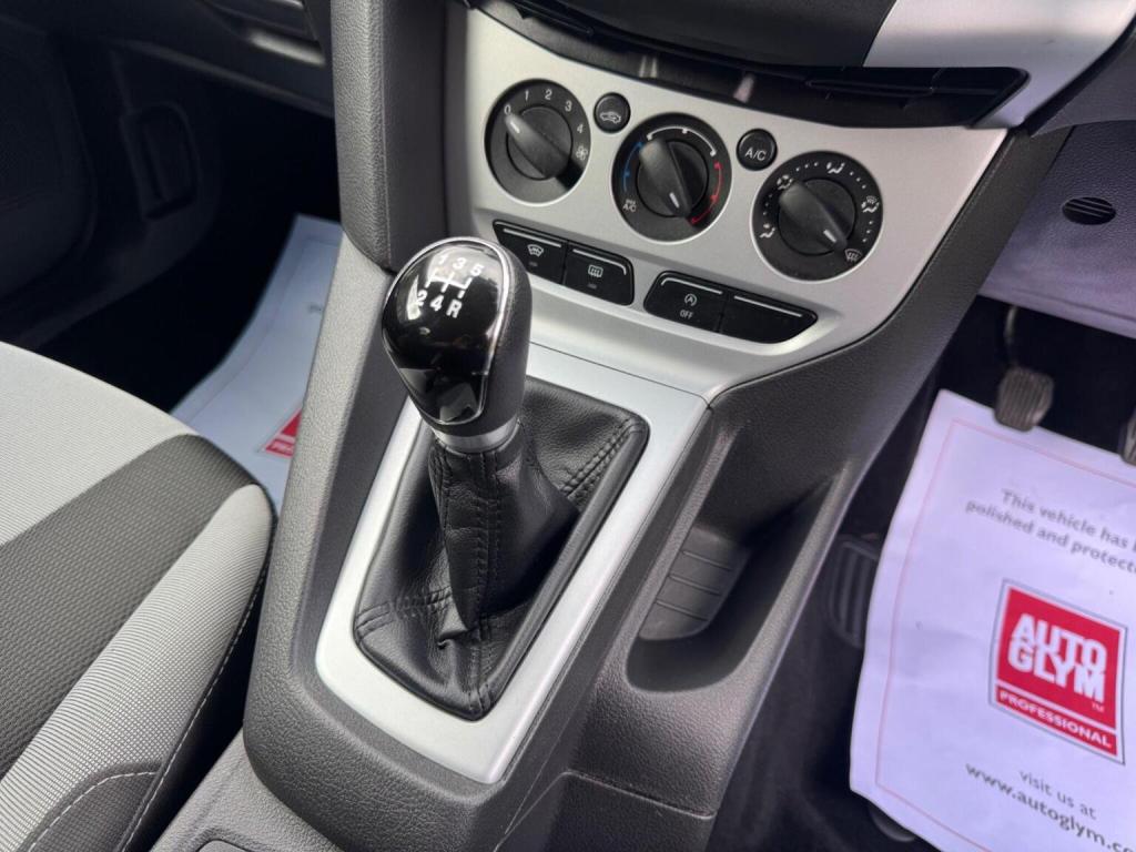 FORD FOCUS 1.0T EcoBoost Zetec Euro 5 (s/s) 5dr 2012
