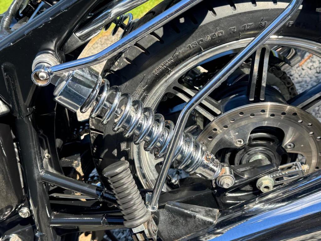 TRIUMPH BONNEVILLE 865 865 2011