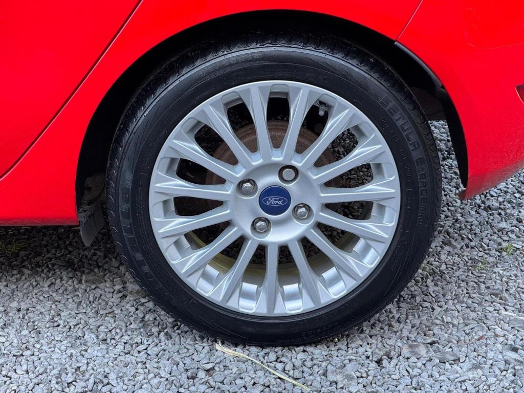 FORD FIESTA 1.0T EcoBoost Titanium Euro 5 (s/s) 5dr 2014