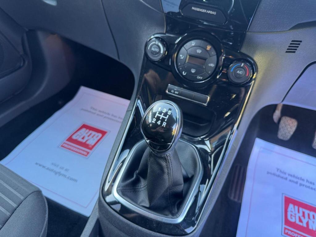 FORD FIESTA 1.0T EcoBoost Titanium Euro 5 (s/s) 5dr 2014