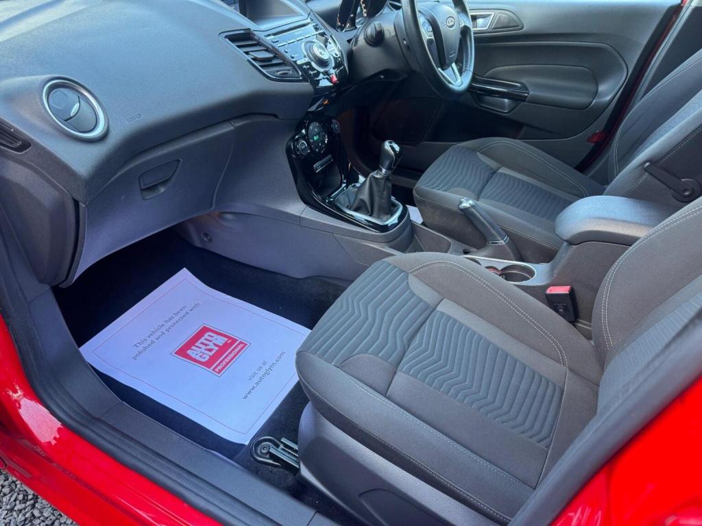 FORD FIESTA 1.0T EcoBoost Titanium Euro 5 (s/s) 5dr 2014