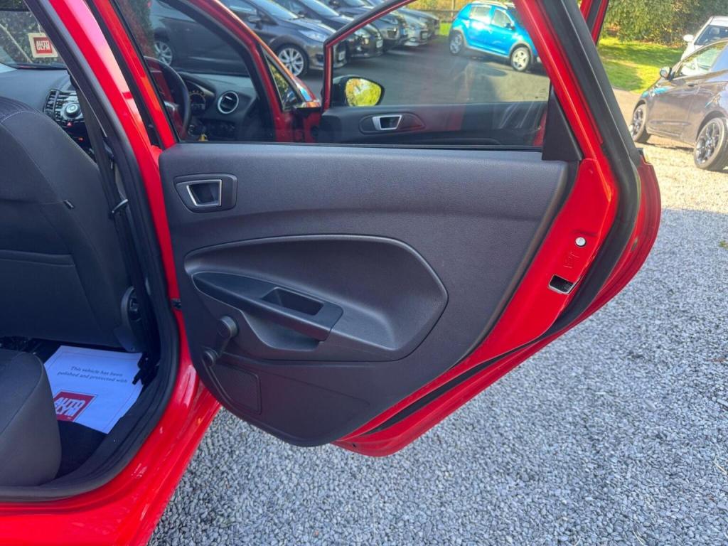 FORD FIESTA 1.0T EcoBoost Titanium Euro 5 (s/s) 5dr 2014