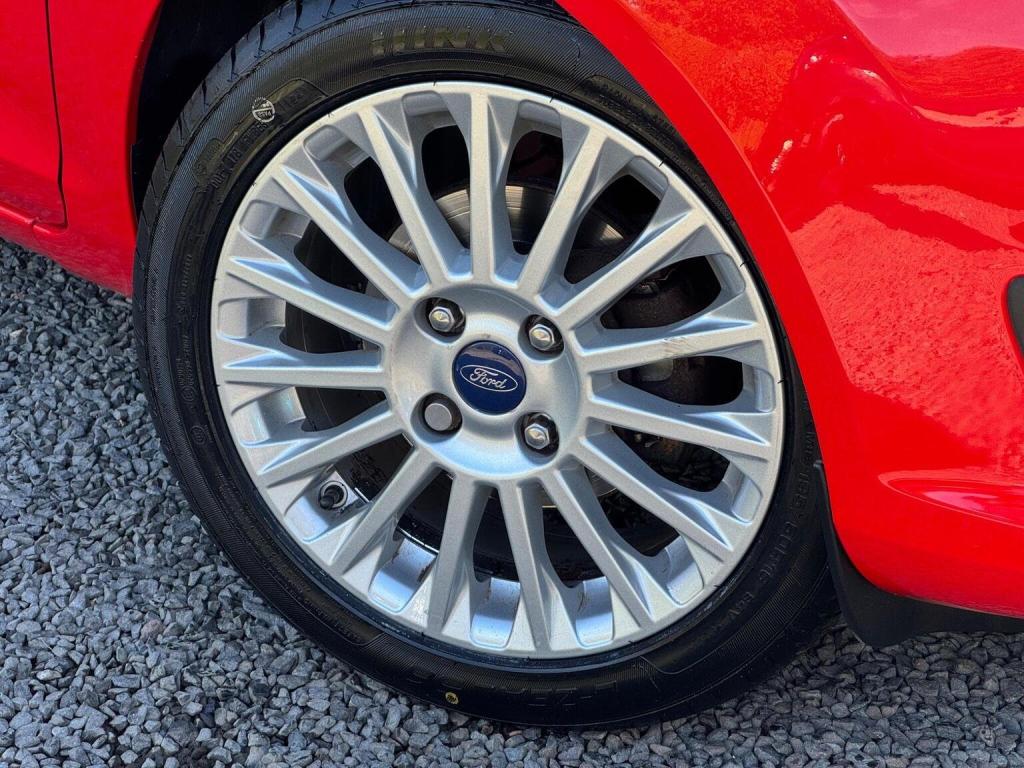 FORD FIESTA 1.0T EcoBoost Titanium Euro 5 (s/s) 5dr 2014