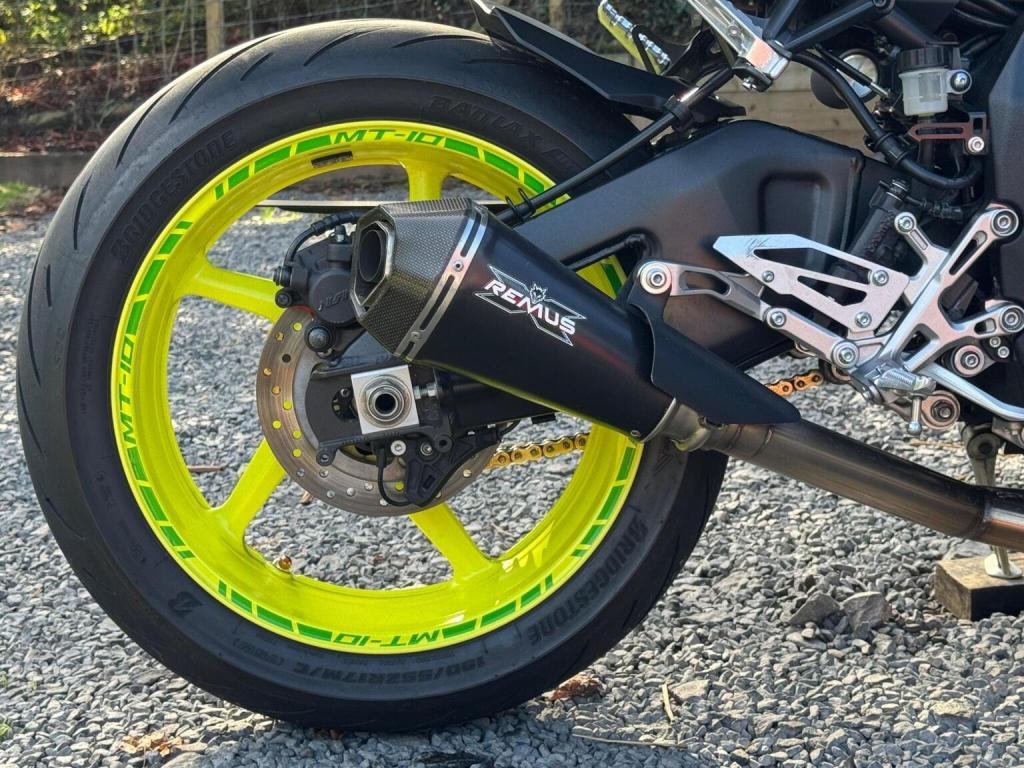 YAMAHA MT-10 1000 Hyper-naked Euro 4 2016