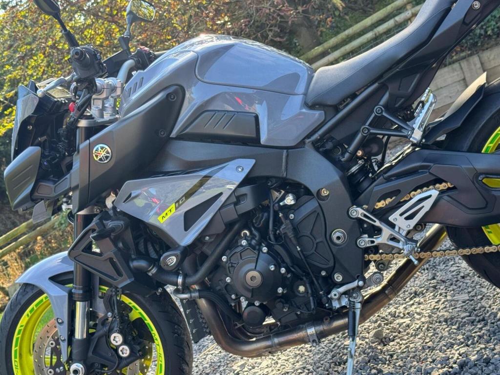 YAMAHA MT-10 1000 Hyper-naked Euro 4 2016