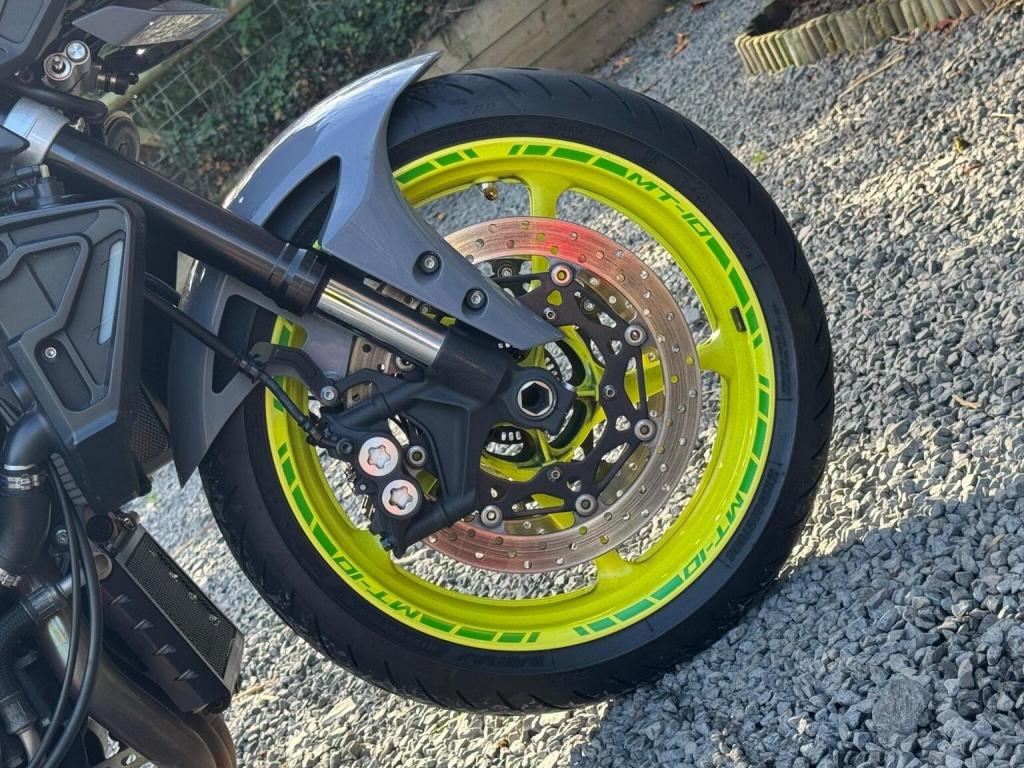 YAMAHA MT-10 1000 Hyper-naked Euro 4 2016