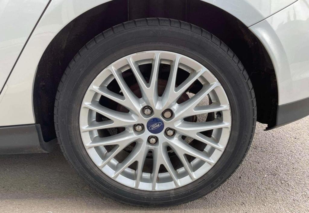 FORD FOCUS 1.0T EcoBoost Zetec Euro 5 (s/s) 5dr 2014