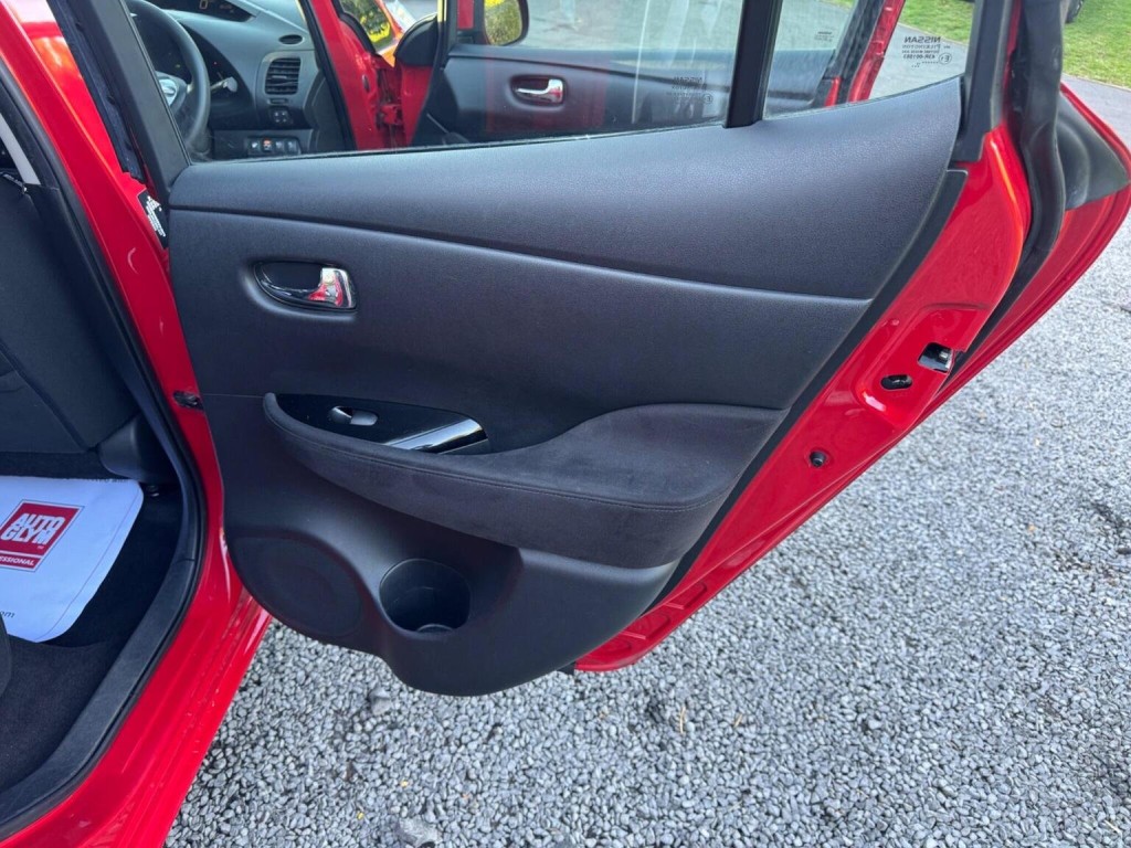 NISSAN LEAF 24kWh Acenta Auto 5dr 2016