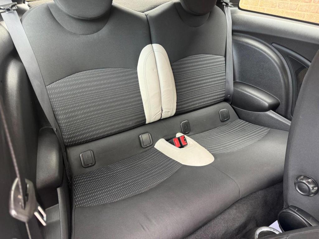 MINI HATCH 1.6 Cooper D Camden Euro 4 3dr 2009