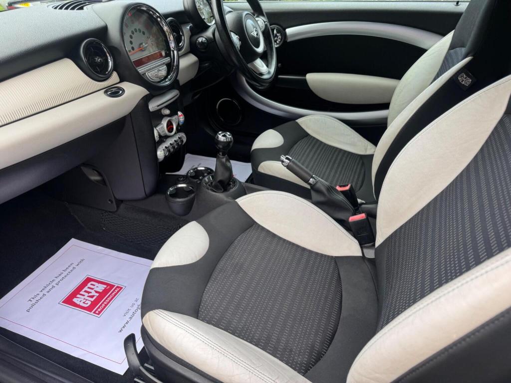 MINI HATCH 1.6 Cooper D Camden Euro 4 3dr 2009