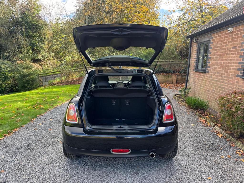 MINI HATCH 1.6 Cooper D Camden Euro 4 3dr 2009