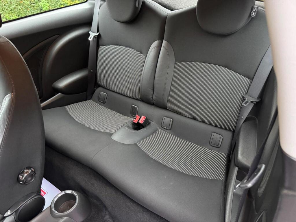 MINI HATCH 1.6 Cooper Euro 5 3dr 2010