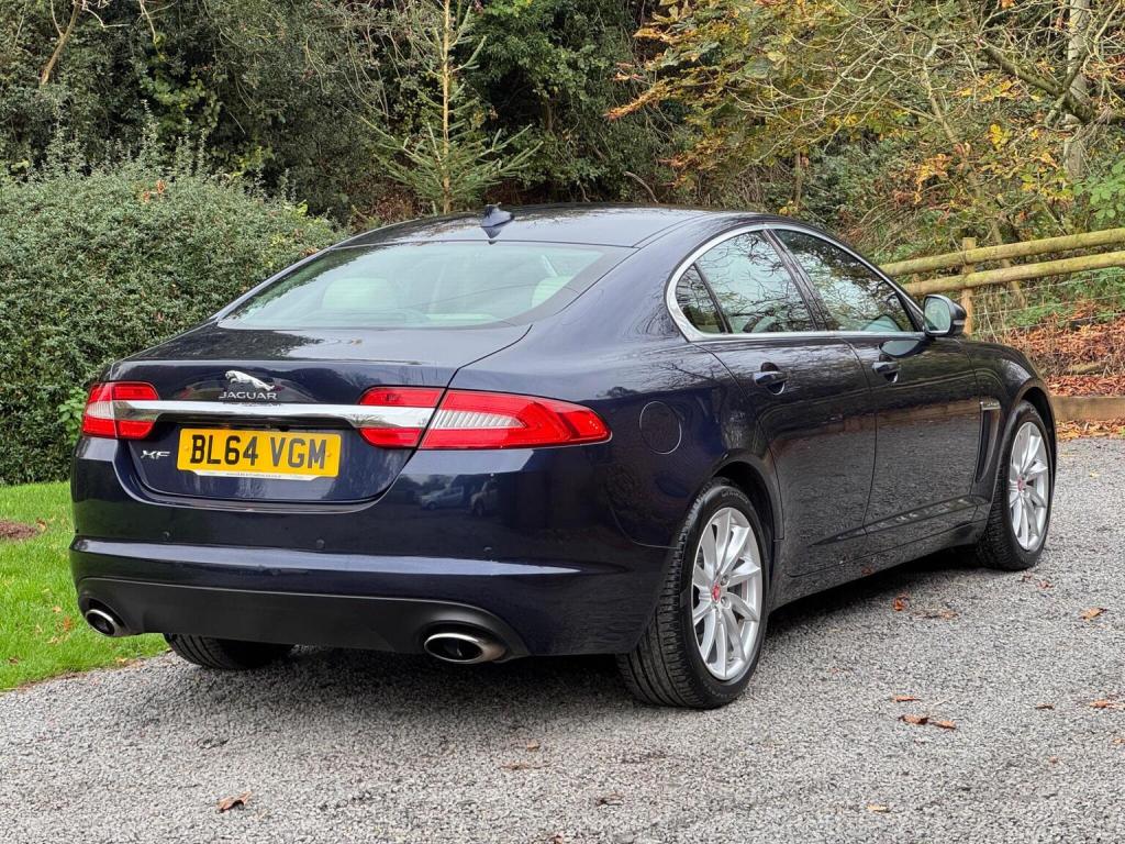 JAGUAR XF 3.0d V6 Premium Luxury Auto Euro 5 (s/s) 4dr 2015