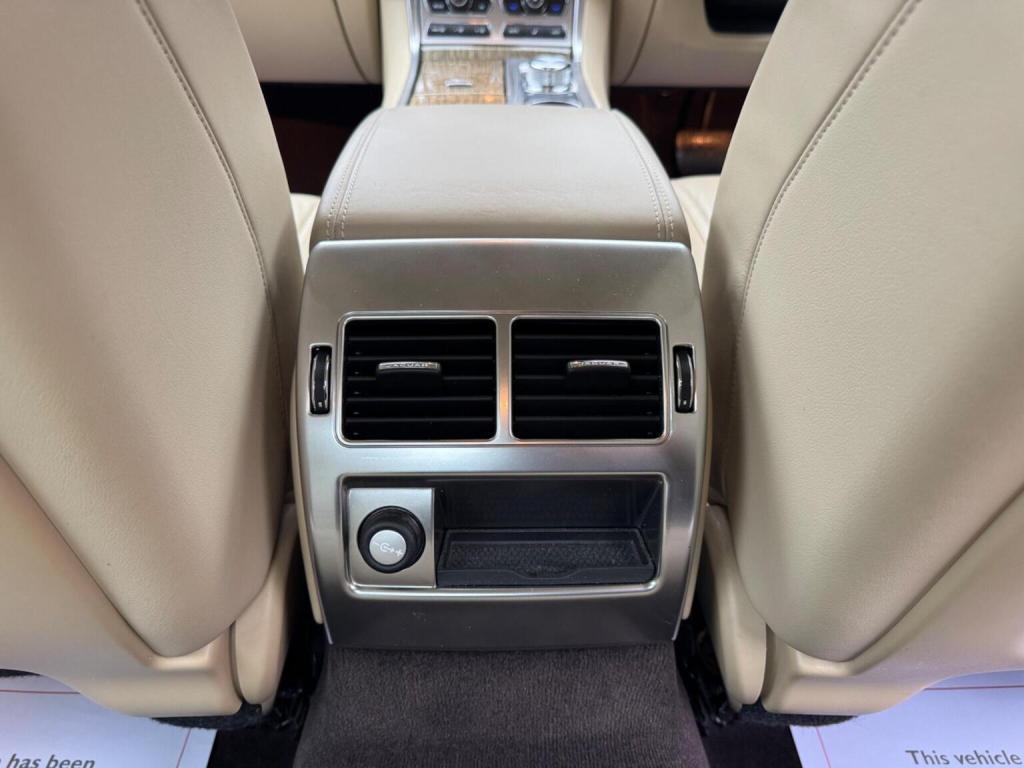 JAGUAR XF 3.0d V6 Premium Luxury Auto Euro 5 (s/s) 4dr 2015