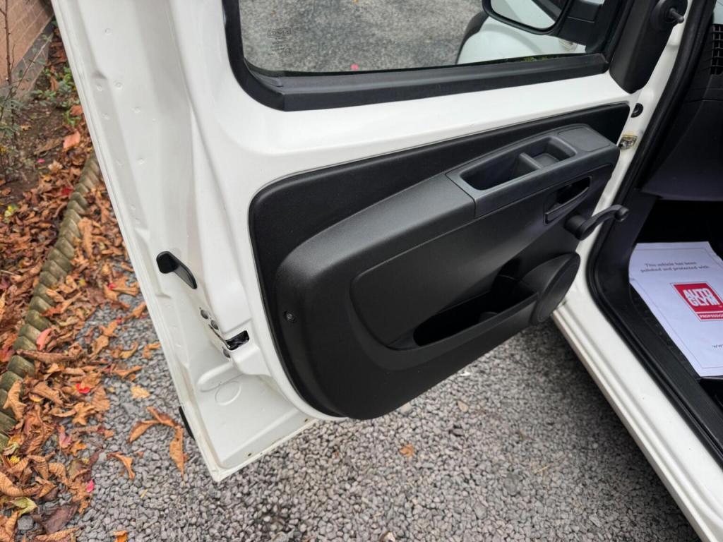 PEUGEOT BIPPER 1.4 HDi 8v S Class II FWD L1 H1 3dr 2011