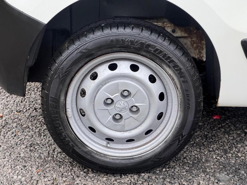 PEUGEOT BIPPER 1.4 HDi 8v S Class II FWD L1 H1 3dr 2011