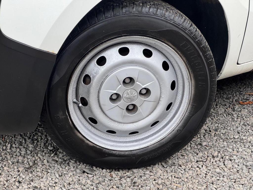 PEUGEOT BIPPER 1.4 HDi 8v S Class II FWD L1 H1 3dr 2011