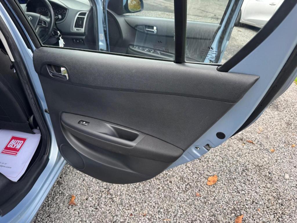 HYUNDAI I20 1.2 Active Euro 5 5dr 2013