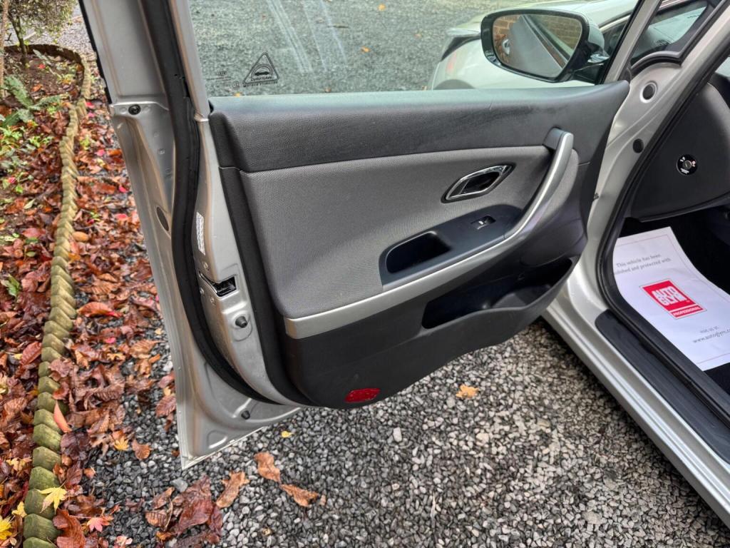 KIA CEED 1.6 CRDi EcoDynamics 2 Euro 5 (s/s) 5dr 2012