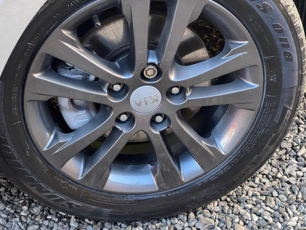 KIA CEED 1.6 CRDi EcoDynamics 2 Euro 5 (s/s) 5dr 2012