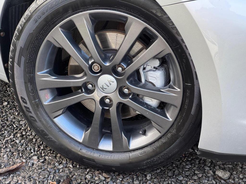 KIA CEED 1.6 CRDi EcoDynamics 2 Euro 5 (s/s) 5dr 2012