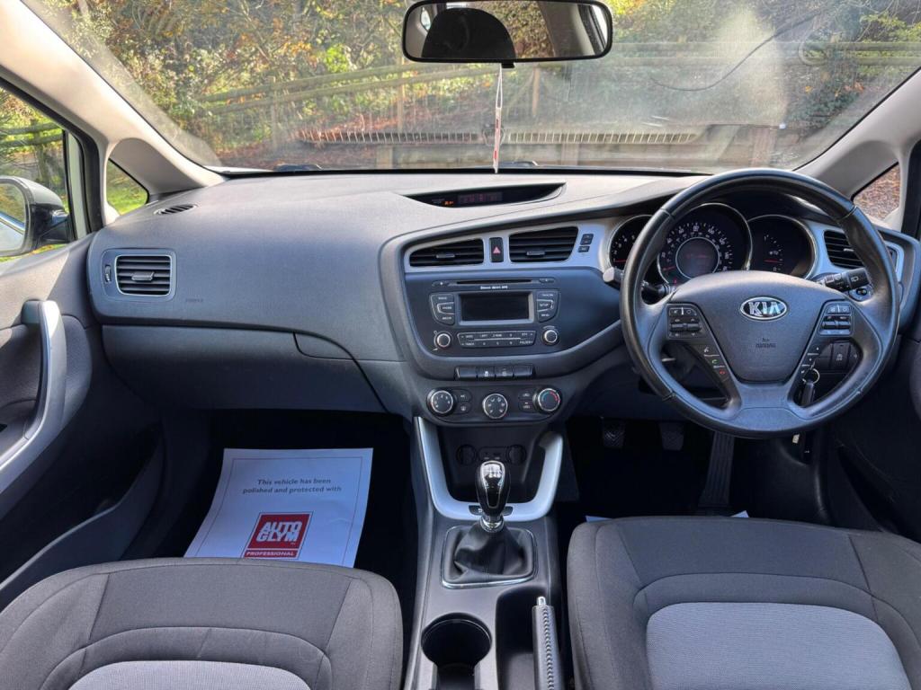 KIA CEED 1.6 CRDi EcoDynamics 2 Euro 5 (s/s) 5dr 2012