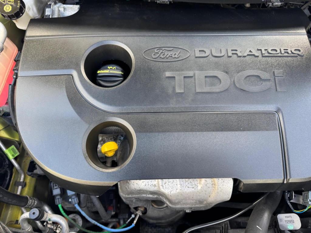 FORD FIESTA 1.5 TDCi Zetec Euro 5 5dr 2014