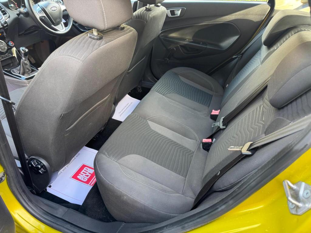 FORD FIESTA 1.5 TDCi Zetec Euro 5 5dr 2014