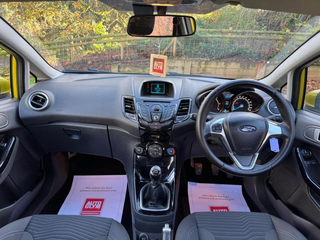 FORD FIESTA 1.5 TDCi Zetec Euro 5 5dr 2014