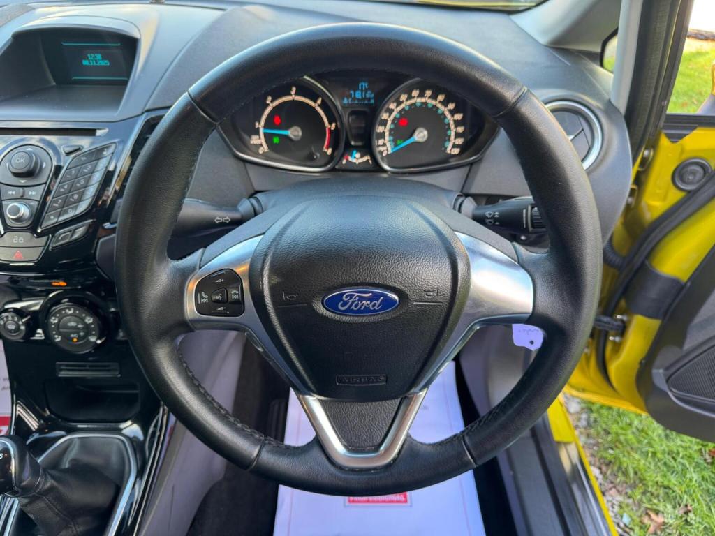 FORD FIESTA 1.5 TDCi Zetec Euro 5 5dr 2014