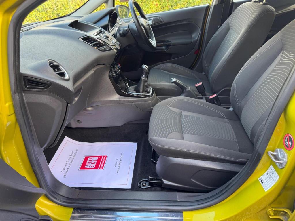 FORD FIESTA 1.5 TDCi Zetec Euro 5 5dr 2014