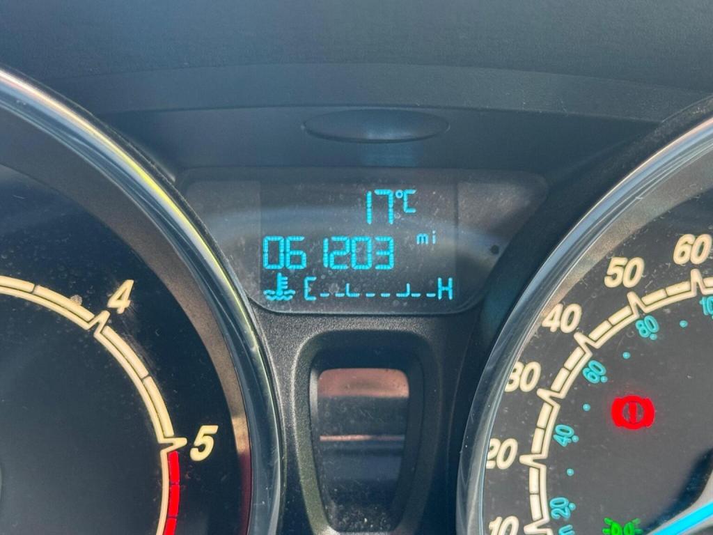 FORD FIESTA 1.5 TDCi Zetec Euro 5 5dr 2014