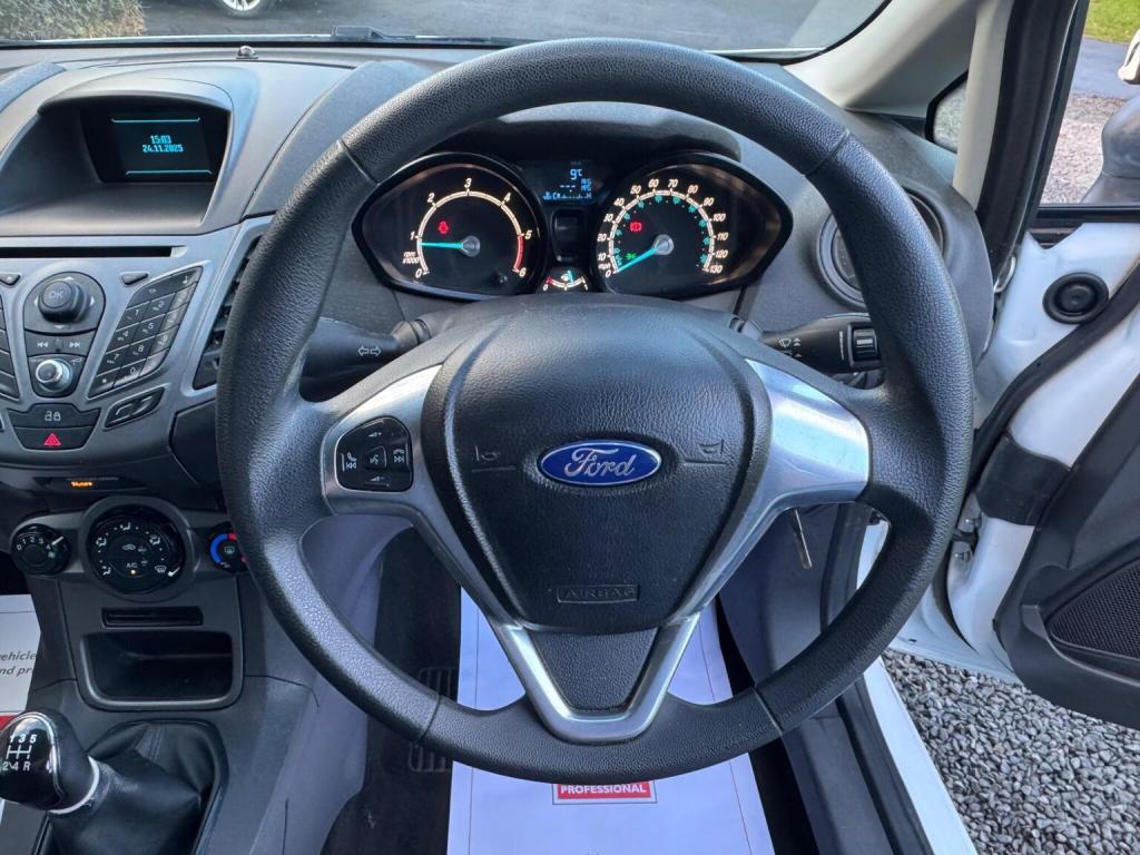 FORD FIESTA VAN 1.5 TDCi Panel Van 3dr 2014