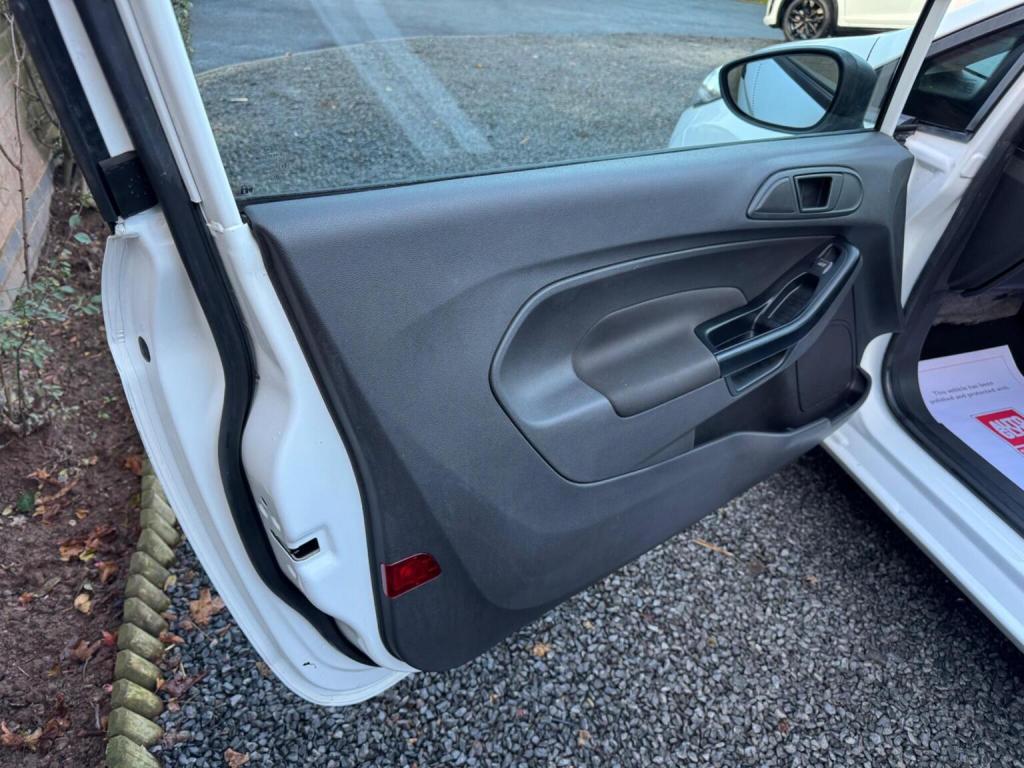 FORD FIESTA VAN 1.5 TDCi Panel Van 3dr 2014