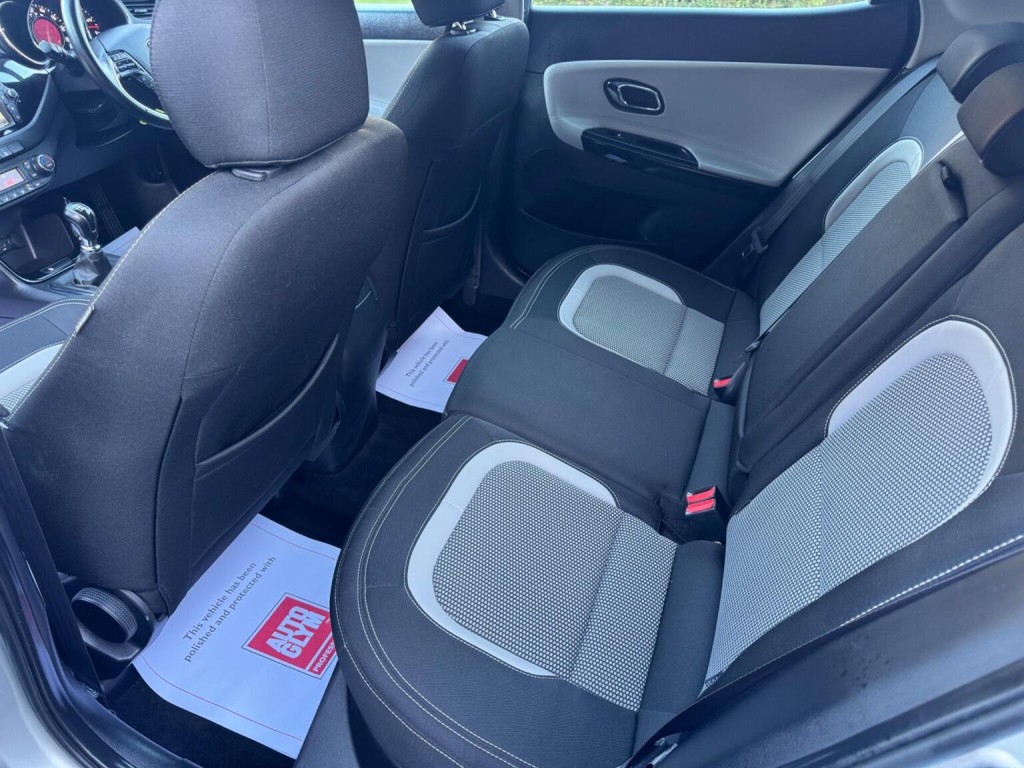 KIA CEED 1.6 CRDi EcoDynamics 3 Euro 5 (s/s) 5dr 2013