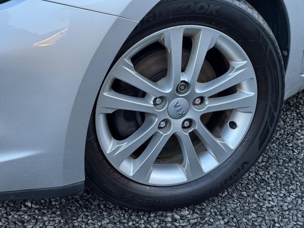 KIA CEED 1.6 CRDi EcoDynamics 3 Euro 5 (s/s) 5dr 2013