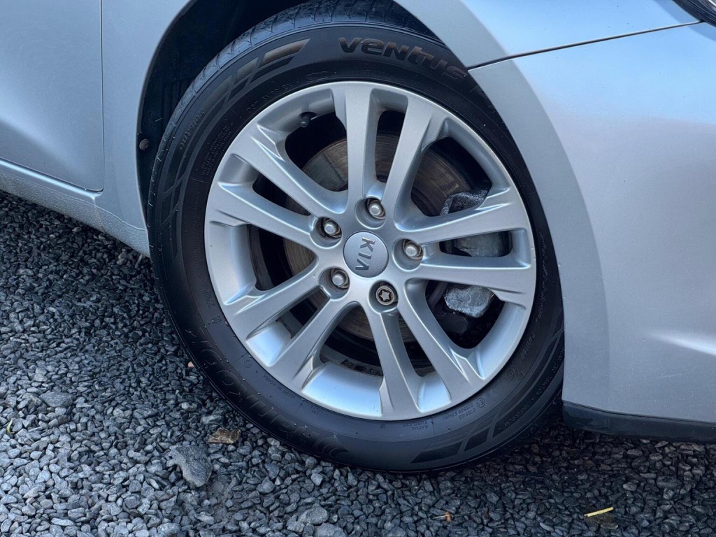 KIA CEED 1.6 CRDi EcoDynamics 3 Euro 5 (s/s) 5dr 2013