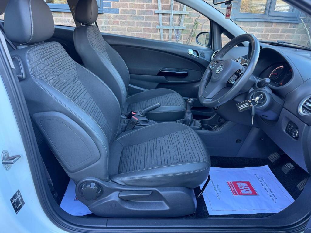 VAUXHALL CORSA 1.2 16V Excite Euro 5 3dr (A/C) 2014