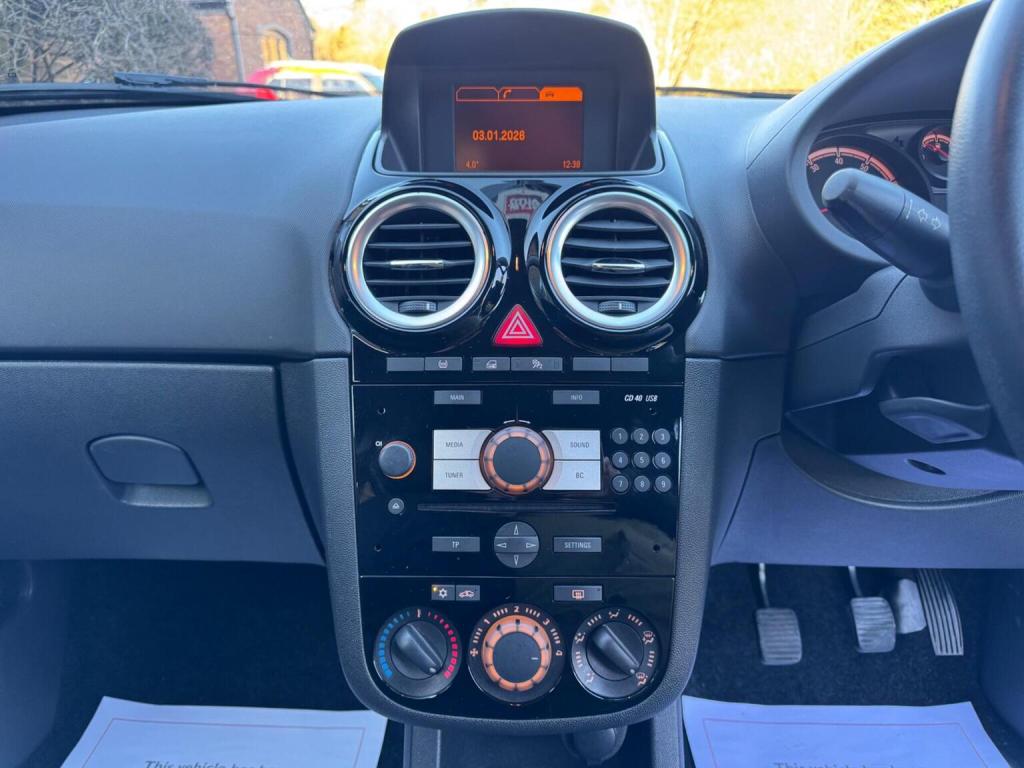 VAUXHALL CORSA 1.2 16V Excite Euro 5 3dr (A/C) 2014