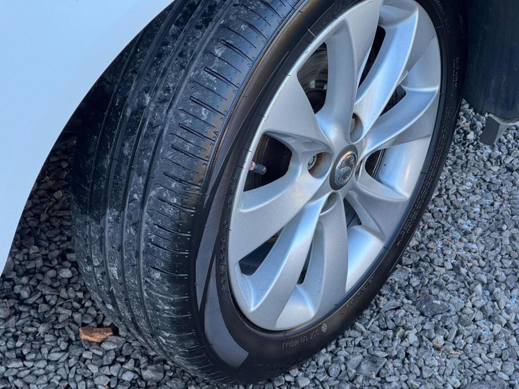 VAUXHALL CORSA 1.2 16V Excite Euro 5 3dr (A/C) 2014