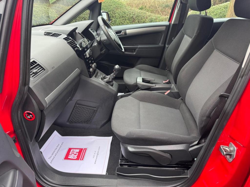 VAUXHALL ZAFIRA 1.6 16V Exclusiv Euro 5 5dr 2013