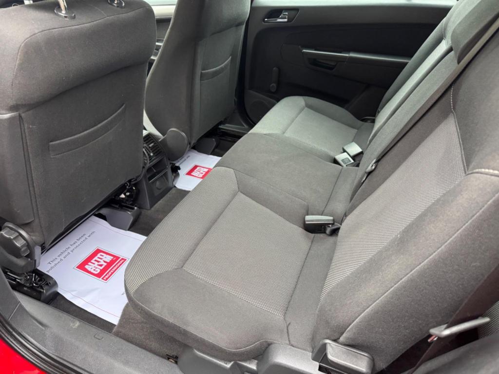 VAUXHALL ZAFIRA 1.6 16V Exclusiv Euro 5 5dr 2013