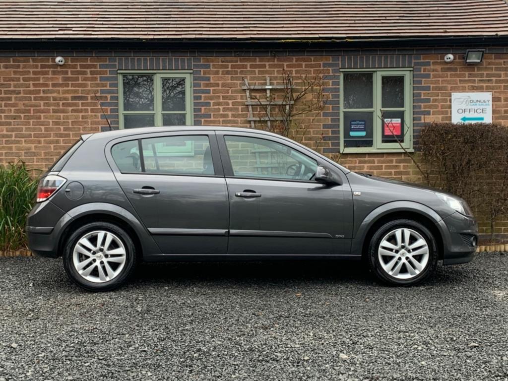 VAUXHALL ASTRA SXI 16V 2010