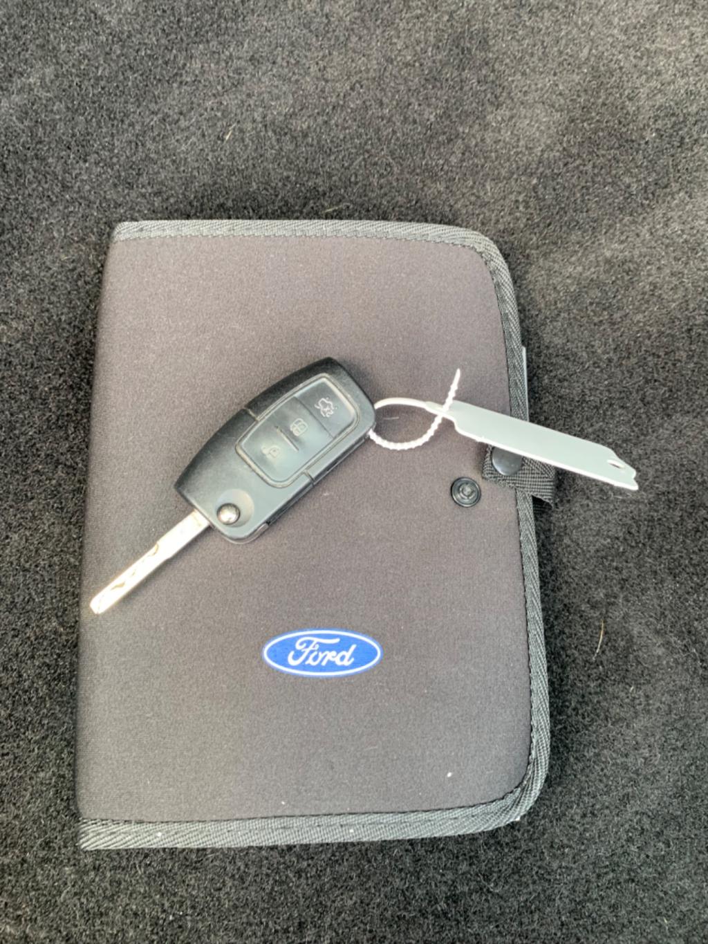 FORD FIESTA 1.0T EcoBoost Zetec Euro 5 ss 3dr 2014