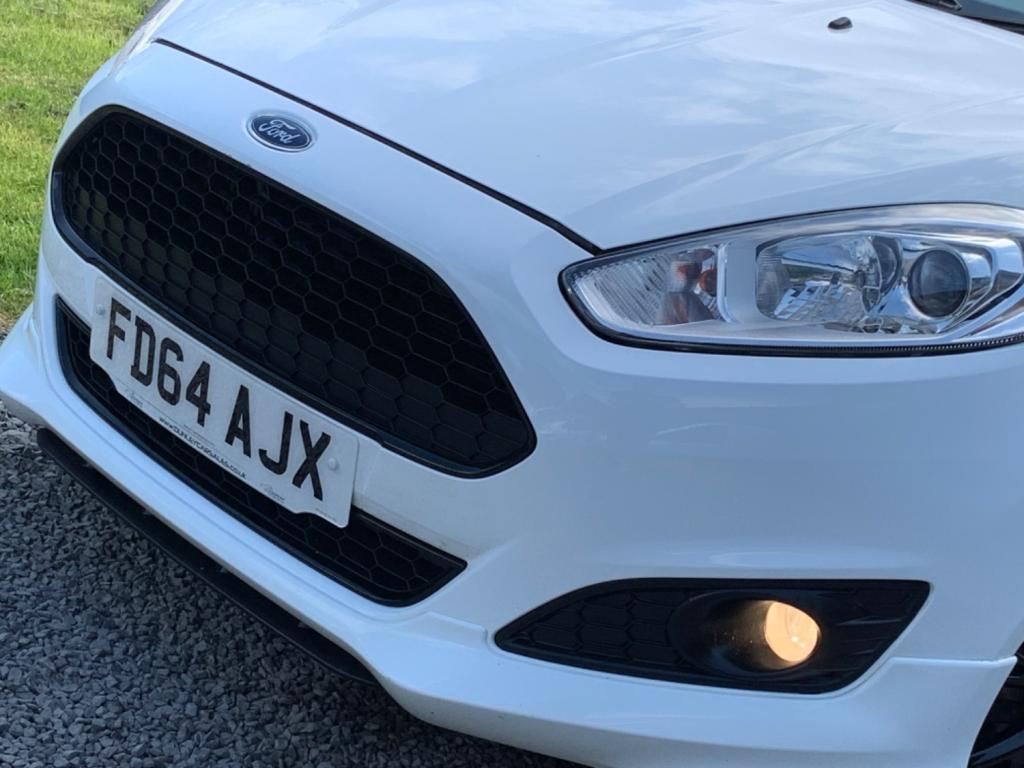 FORD FIESTA 1.0 T EcoBoost Zetec S 2014