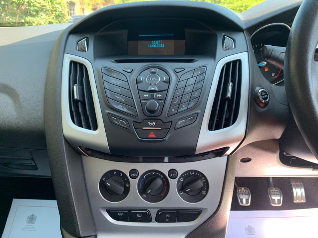 FORD FOCUS 1.0T EcoBoost Zetec S Euro 5 ss 5dr 2014